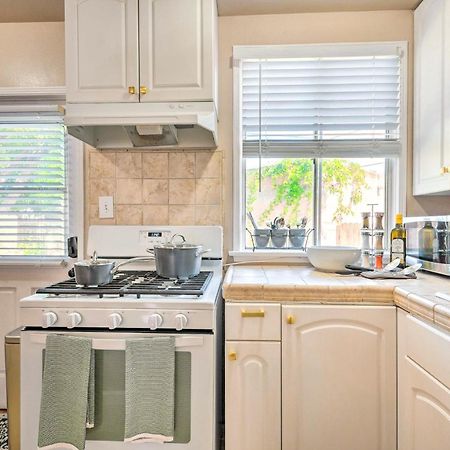 فيلا Stylish And Modern Burbank Gem With Private Yard! المظهر الخارجي الصورة
